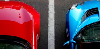 Reasons to Leave the Car in the Parking Lot at the Airport During the Trip Reasons to Leave the Car in the Parking Lot at the Airport During the Trip