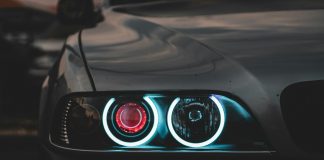 How to Choose Spare Parts for a Car car lights