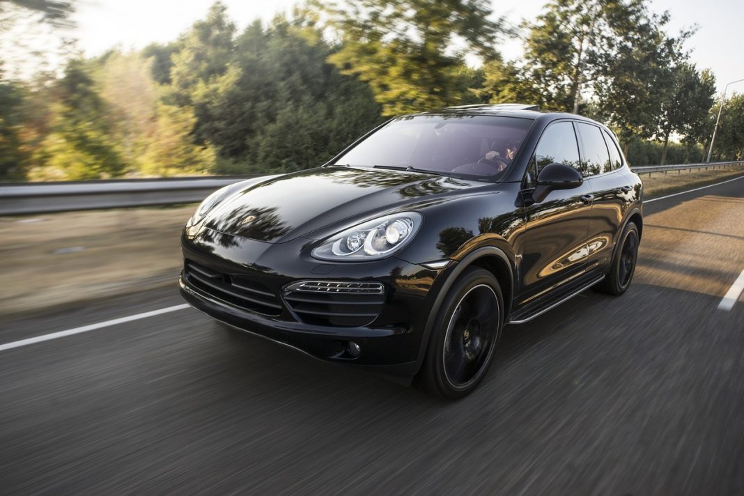 porsche-cayenne-suv-automobile